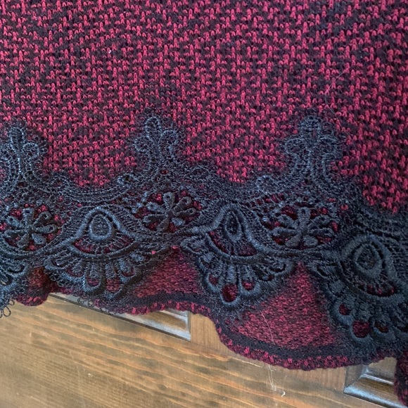 Red & Black Weave Lightweight Sweater, Cowl Neck, XS - Picture 3 of 8